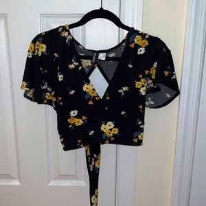 H&M black floral wrap over crop top in size Medium